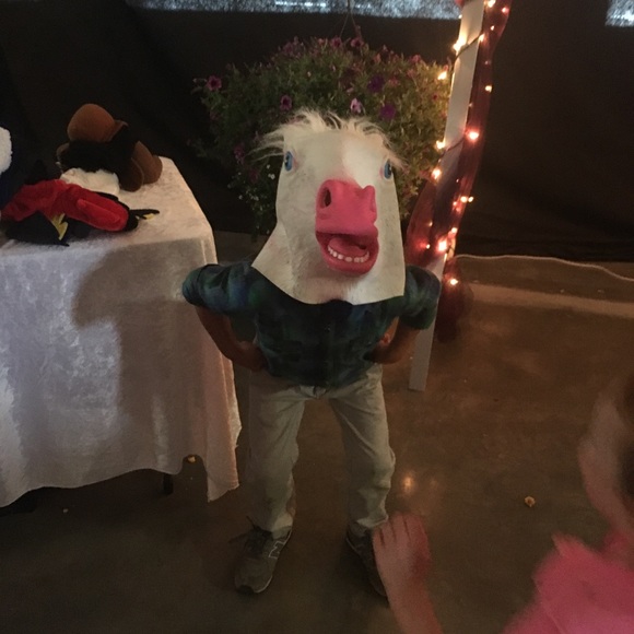 Meet your Posher, Holli - Picture 1 of 1